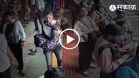 Dombivli Railway Station TC Video