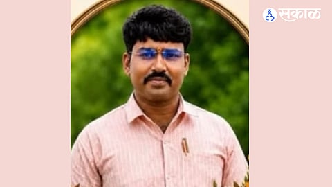 A 32-year-old farmer, Somnath More, died after suffering an electric shock while attempting to start a water pump in his farm at Vadaval village in Solapur's Mohol taluka.