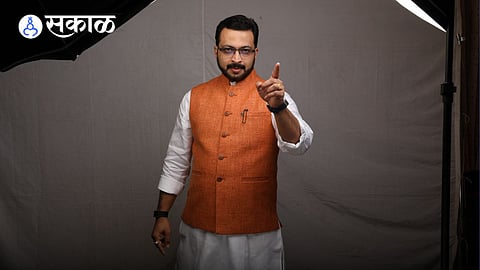 Dr. Amol Kolhe