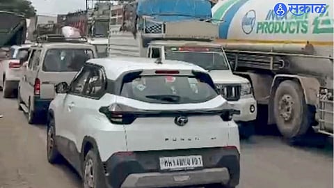 Chakan Traffic Jam