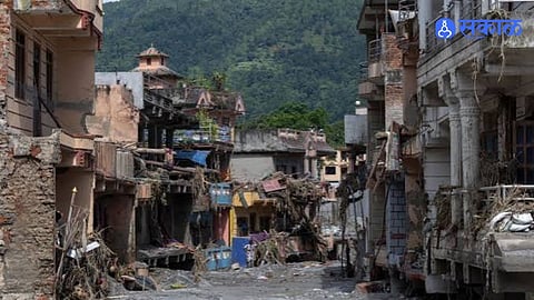 Nepal Flood Crisis Deepens With 939 Dead and 4247 Missing Rescue Teams Work to Reach People Trapped in Remote Areas