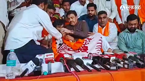 Manoj Jarange: सरकारकडून जरांगेंच्या मागण्या मान्य! प्रसाद लाड यांच्या हस्ते घेतलं पाणी, सलाईनही घेणार