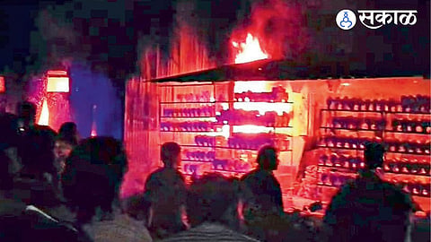Ganpati Idols Damaged in Wai Fire Vaibhav Arts