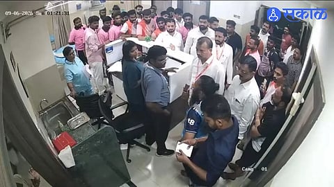 Palghar Hospital Case Shiv Sena Office Bearers Face Charges After Ruckus Abuse And Threats Against Doctors And Staff