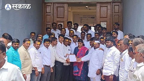 Take Action to Implement Dhangar Reservation tahsildar Statement