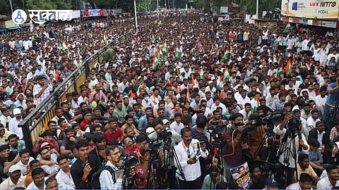 MPSC Students Protest in Pune Over Irregularities