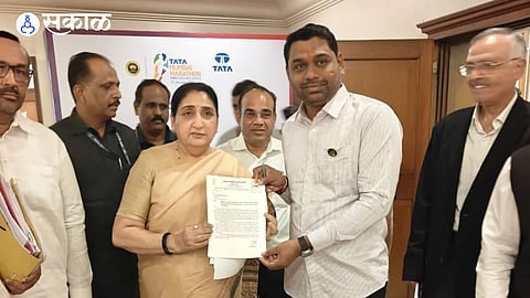 dcm sunetra pawar and mla manoj kayande