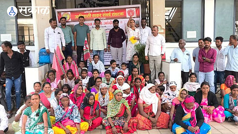 Indefinite Protest Begins Over Road Issues in Thakarwadi