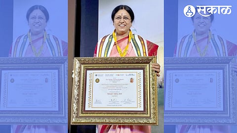 MP Dr Medha Kulkarni Honored with Sansad Ratna Award