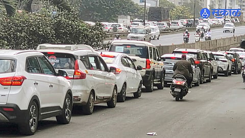 Ganeshotsav Traffic In Pune Warje Faces Seven Hour Jam From Navale Bridge To Chandni Chowk With Service Roads Also Packed