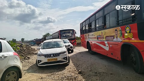 Pune Kolhapur Highway Traffic jam khamtaki ghat