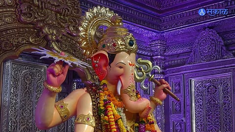 Lalbaugcha Raja Darshan