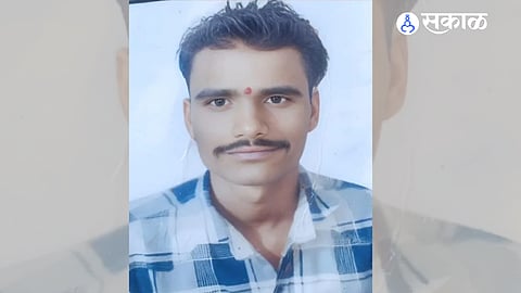 A 25-year-old youth from Lasurgaon died after his motorcycle was hit by an unidentified vehicle near Pol Ranjangaon on the Nagpur-Mumbai route in Gangapur taluka.