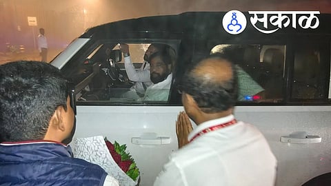 Eknath Shinde Arrives at Dare Village