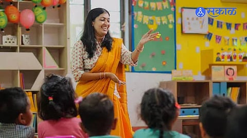 Primary School Teachers Face 72 Administrative Tasks As Online Work Training Surveys And Reports Reduce Classroom Teaching Time
