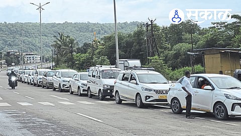 Chiplun CNG queue