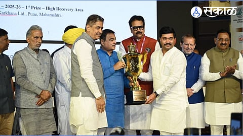 nitin gadkari, balasaheb bende and pradip walse patil