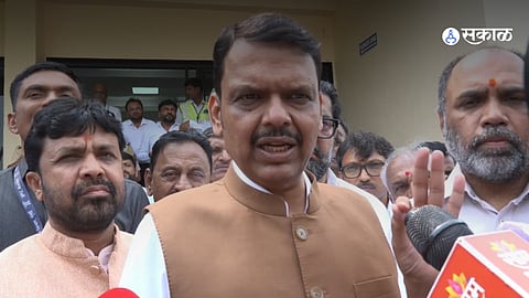 Devendra Fadnavis drought tour
