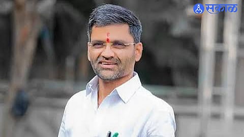 Bhingar Cantonment Development Nilesh Lanke Directs Action on Fort Beautification Lake Cleaning Hospital and Teachers