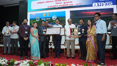Engineer Shriram Hazare Donates Award Money for Drought-Affected Farmers