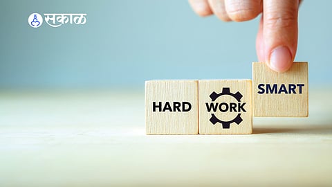 Career Vedh: Hard Work vs. Smart Work by Vinayak Dravid