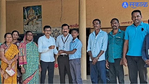 Harshad Bande, Gold Chain Returned, Shrirampur