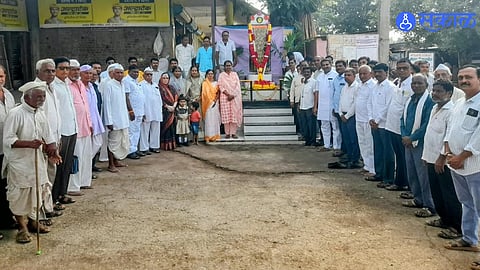 Tribute paid at the Jevli earthquake memorial on the 33rd anniversary of the 1993 Latur-Dharashiv earthquake