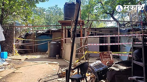youths died due to toxic gas in public toilet