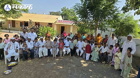 Grandparents Day Celebrated With Enthusiasm at Zilla Parishad Primary School in Amalner