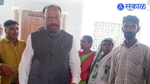 chandrashekhar bawankule and mangesh bhosale
