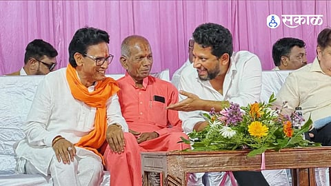 Akole Bank Election Sujay Vikhe Urges Political Leaders to Set Aside Differences and Unite for Farmers and Cooperative Bank Members