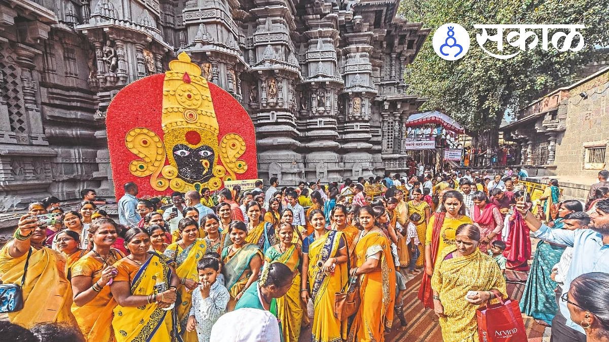 Kolhapur Ambabai Temple : अंबाबाईच्या दरबारात भाविकांचा महापूर; 90 हजारहून अधिक जणांनी घेतलं दर्शन, तिरुपतीहून आलेला मानाचा शालू आज देवीला अर्पण होणार