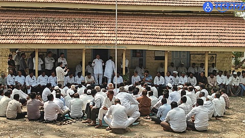 Farmers Protest at the Water Resources Department Office in Shardanagar, Demanding Irrigation Water for Baramati