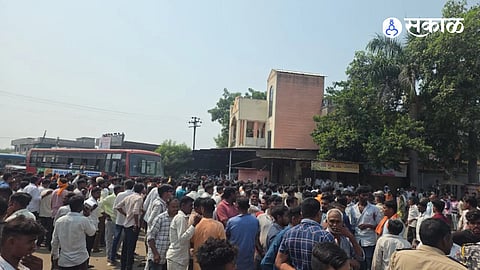 Gunj News Minor Girl Case Triggers Tension as Angry Mob Assaults 42 Year Old Man and Surrounds Police Vehicle in the Village