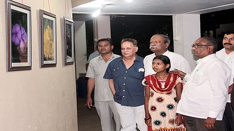 vinayak dada 1.jpg