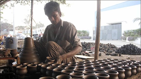 crowd of artisans to make bolke for makar sankranti festival 2024 nashik news ( file photo )_