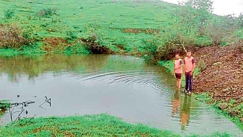 जोतिबा डोंगरात 13 जणांची  ‘पाणी अडवा, पाणी जिरवा’ मोहिम
