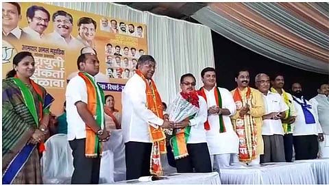 कोल्हापूर : राष्ट्रवादी, स्वाभिमानीला मोठा धक्का, महिला जिल्हाध्यक्षा, संघटनेचे नेते भाजपमध्ये