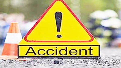 accident in peth vadgaon kolhapur one person dead and two injured
