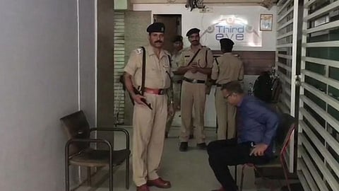 मुख्यमंत्र्यांच्या स्वीय सहाय्यकाच्या घरावर प्राप्तीकर विभागाचा छापा