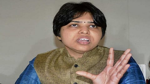 हिंदूंच्या धार्मिक भावना दुखावल्याबद्दल तृप्ती देसाईंवर गुन्हा नोंदवा; भाजप मुंबई महिला मोर्चाची मागणी