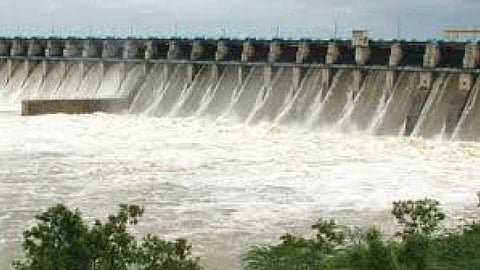 उजनी धरण मेच्या दुसऱ्या पंधरवाड्यात वजा १० टक्क्यावर