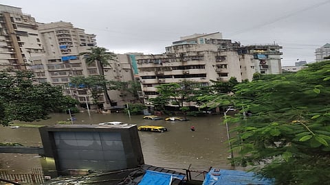 नायर रुग्णालयात दरवर्षी साचते पाणी, यंदाच्या पावसात दोन वेळा
