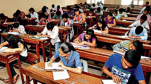 पाचवीला पूजलेली परीक्षा