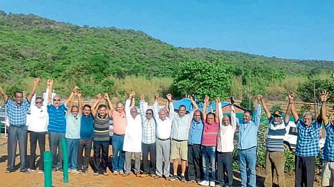 कराड इंजिनिअरिंगच्या माजी विद्यार्थ्यांचे असेही गेट टुगेदर