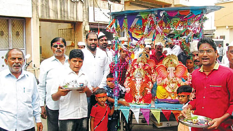 मोरयाच्या जयघोषात लाडक्‍या गणरायाचे आगमन 
