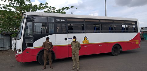 चक्‍क..आज लालपरीनेच पाहिली प्रवास्यांची वाट 