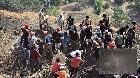 कोथळीगडावरील तोफेचे सह्याद्री प्रतिष्ठानकडून संवर्धन