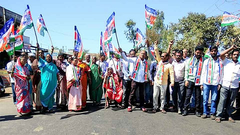 आवळीत आंदोलनामुळे  कोल्हापूर- रत्नागिरी महामार्ग ठप्प