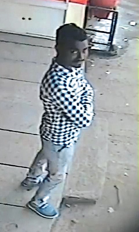 Thief Catch In CCTV